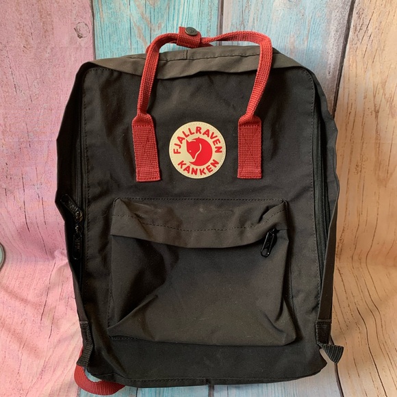 Kånken Black Backpack - Picture 2 of 8